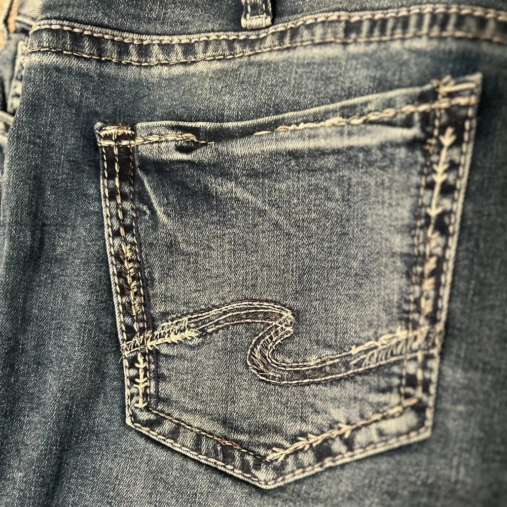 Silver Jeans Co. Suki Skinny Jeans Size 34W x 29L - Picture 6 of 6